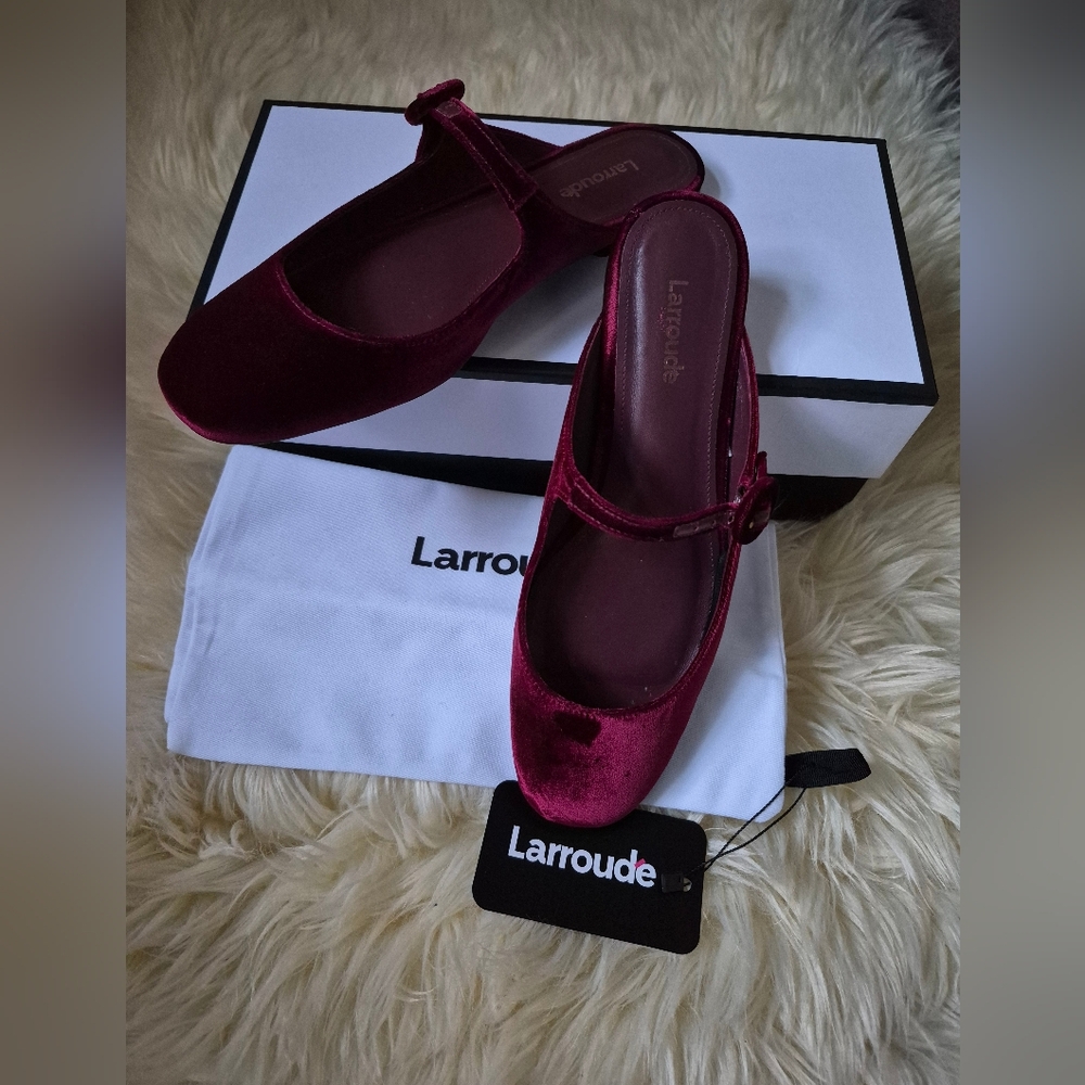 LARROUDE BLAIR MULE IN VELVET WINE